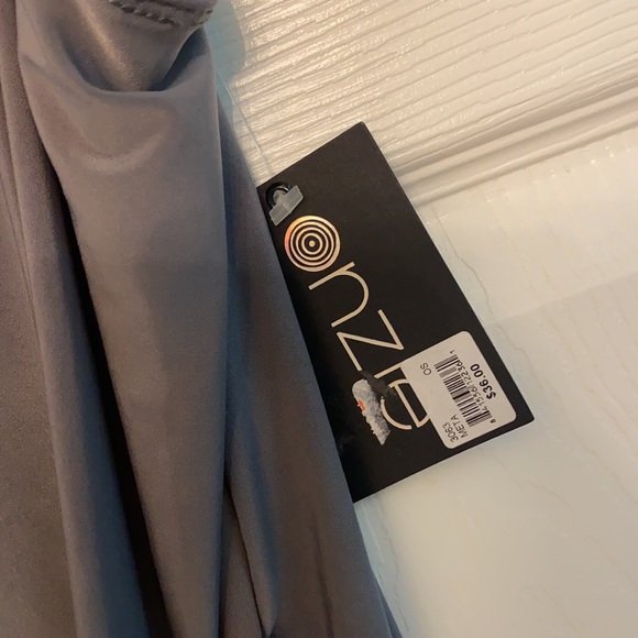 Onzie Molly tank NWT - Picture 3 of 7